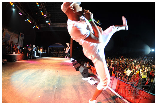 machel_six_flags_2010-253