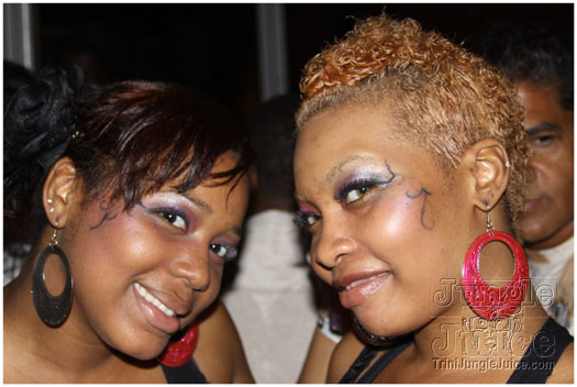 mania_2010-197