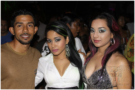 mania_2010-242