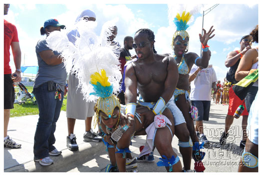 miami_cval_parade_2010_pt2-069