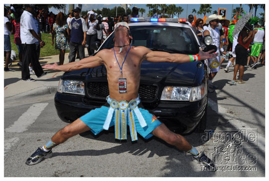 miami_cval_parade_2010_pt2-101