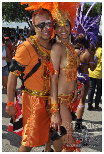 miami_cval_parade_2010_pt2-103