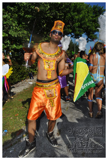 miami_cval_parade_2010_pt2-149