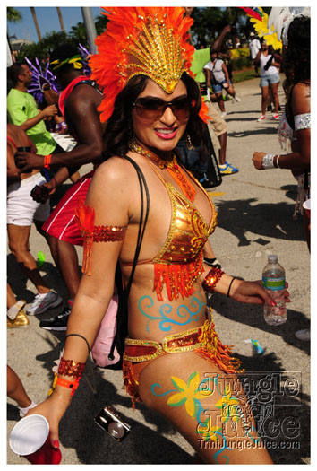 miami_cval_parade_2010_pt4-205