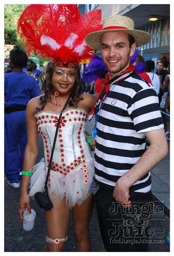nhc_poisonuk_2010-204