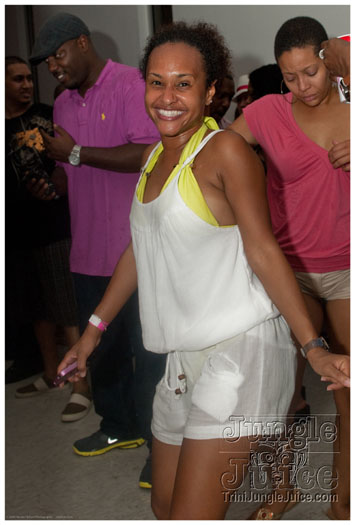 oasis_2010_sep5-076