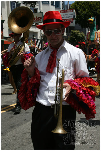 san_francisco_carnival_2010-230