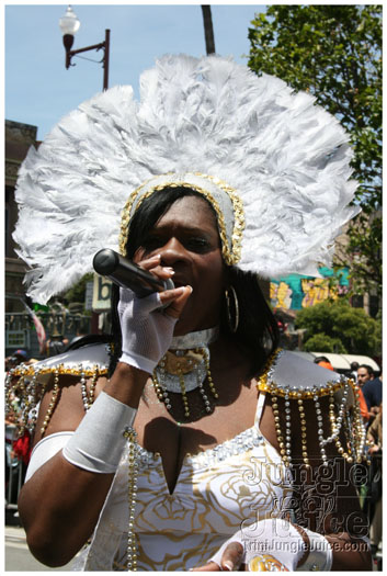 san_francisco_carnival_2010-260