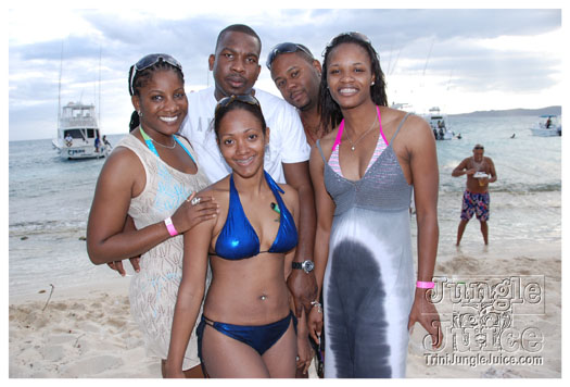 soca_at_de_sandbar_apr7-211
