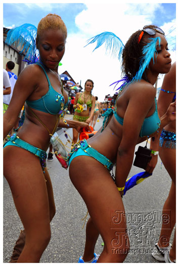 kadooment_day_2011_pt1-222