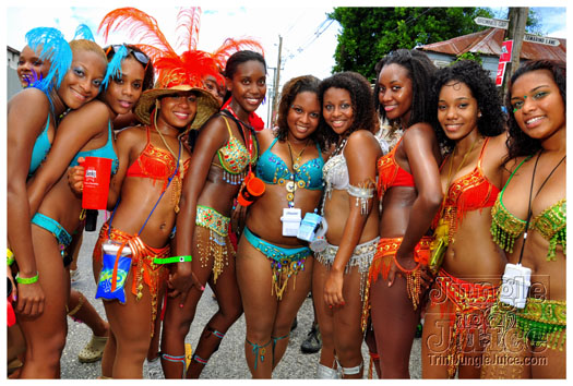 kadooment_day_2011_pt1-228