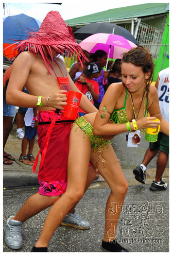 kadooment_day_2011_pt1-232