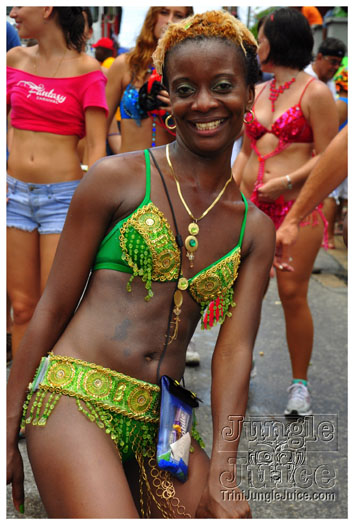 kadooment_day_2011_pt1-238