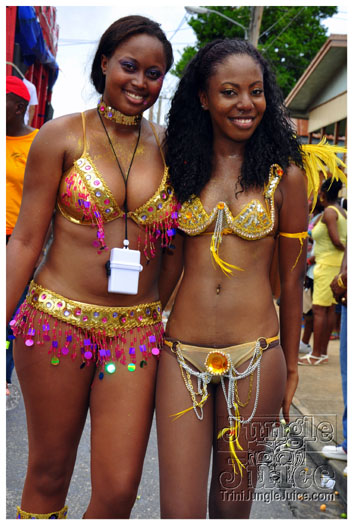 kadooment_day_2011_pt1-246