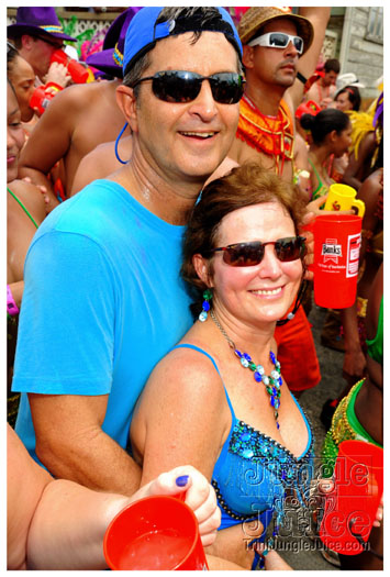 kadooment_day_2011_pt1-258
