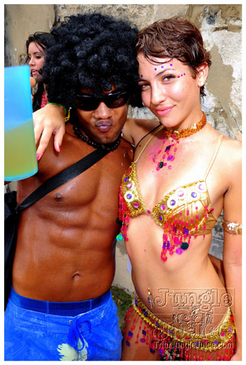 kadooment_day_2011_pt1-267
