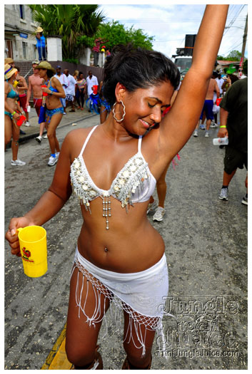 kadooment_day_2011_pt1-291