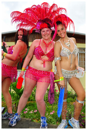kadooment_day_2011_pt1-294