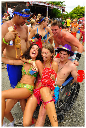 kadooment_day_2011_pt2-049