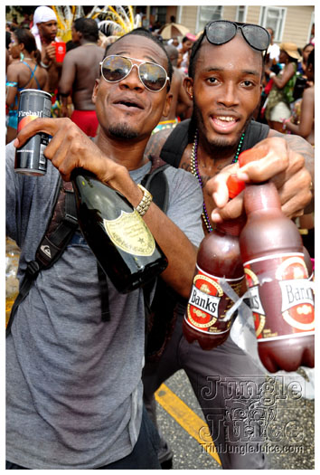 kadooment_day_2011_pt2-194