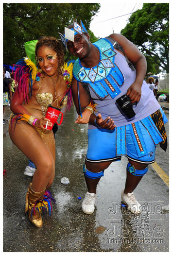 kadooment_day_2011_pt2-207