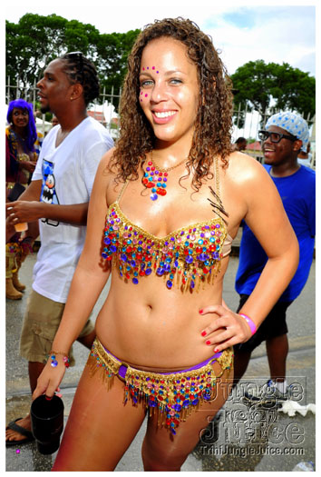 kadooment_day_2011_pt2-216