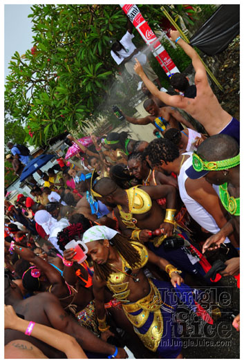 kadooment_day_2011_pt2-226