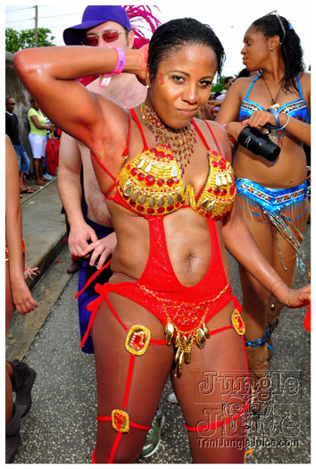 kadooment_day_2011_pt2-237