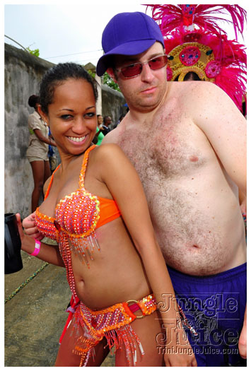 kadooment_day_2011_pt2-238
