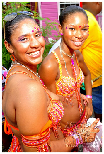 kadooment_day_2011_pt2-240