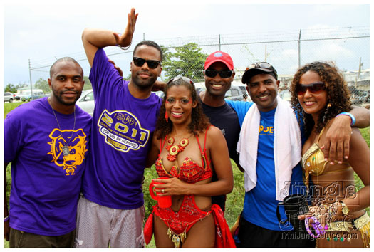 kadooment_day_2011_pt2-260