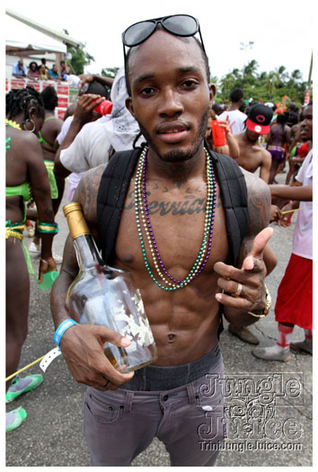 kadooment_day_2011_pt2-261