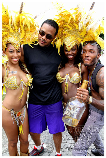 kadooment_day_2011_pt2-262