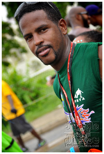 kadooment_day_2011_pt3-170