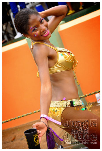 kadooment_day_2011_pt3-178