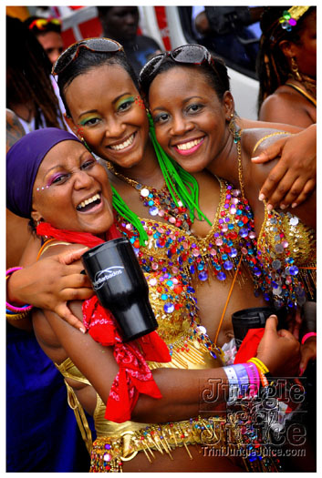 kadooment_day_2011_pt3-183