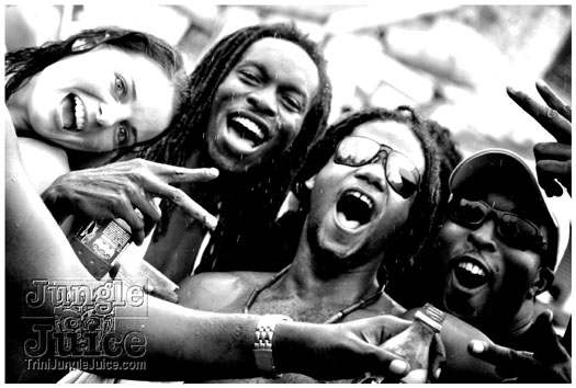 kadooment_day_2011_pt3-184