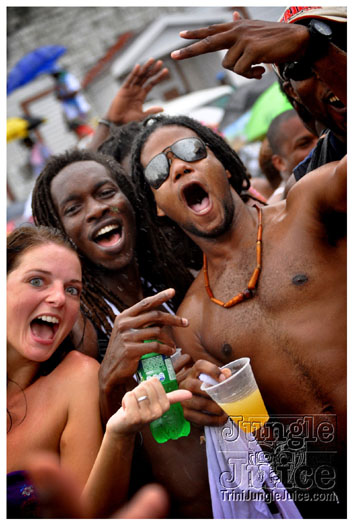 kadooment_day_2011_pt3-201