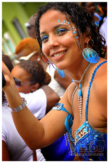 kadooment_day_2011_pt3-216