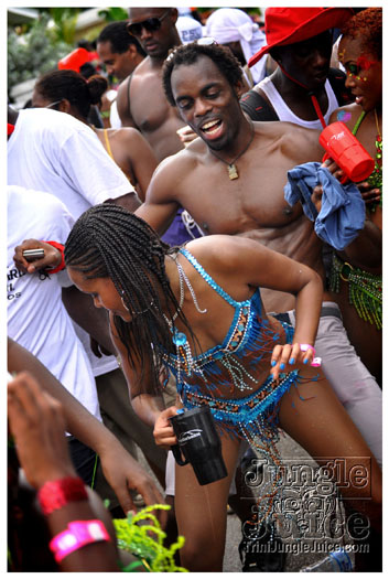 kadooment_day_2011_pt3-248
