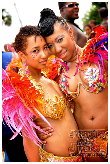 kadooment_day_2011_pt3-266