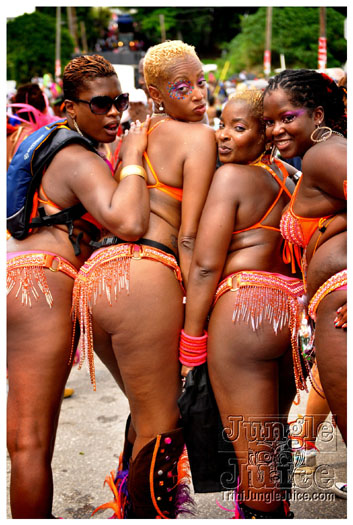 kadooment_day_2011_pt3-268