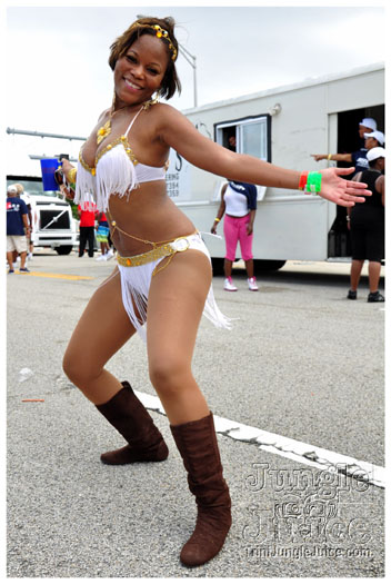 miami_carnival_2011_part4-221