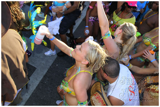 cayman_carnival_2011_part2-168