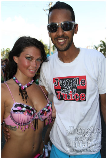cayman_carnival_2011_part2-174