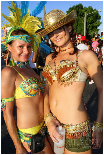 cayman_carnival_2011_part2-198