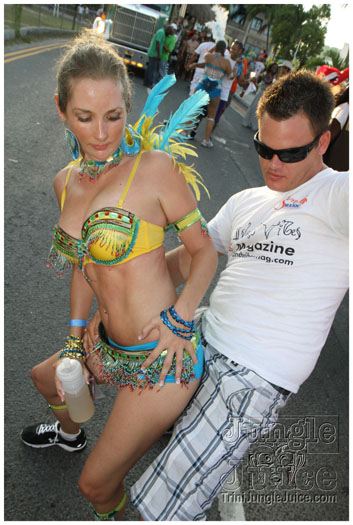 cayman_carnival_2011_part2-219