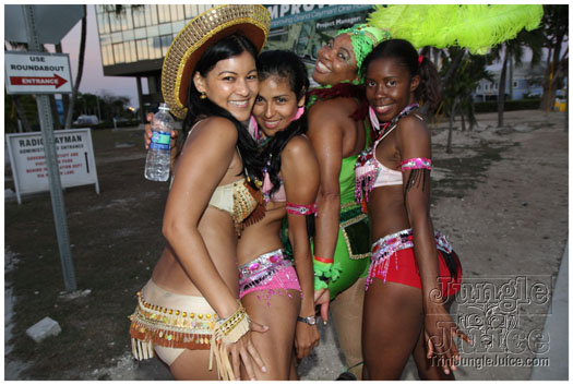 cayman_carnival_2011_part2-263