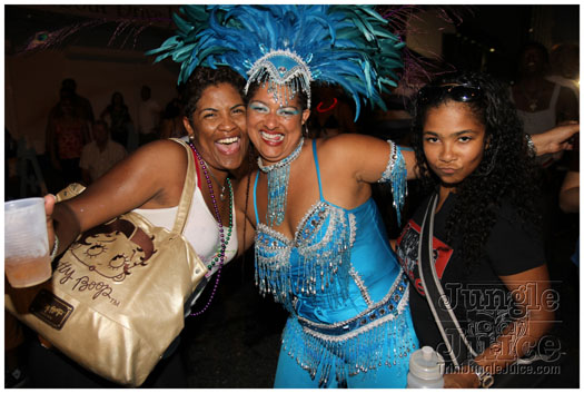 cayman_carnival_2011_part2-271