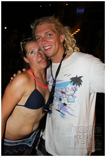 cayman_carnival_2011_part2-278